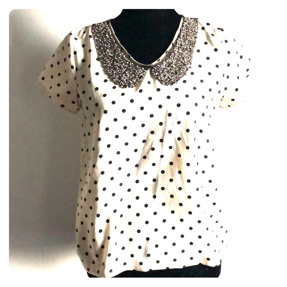 Adorable sz. Sm blouse with beaded collar - Picture 1 of 3